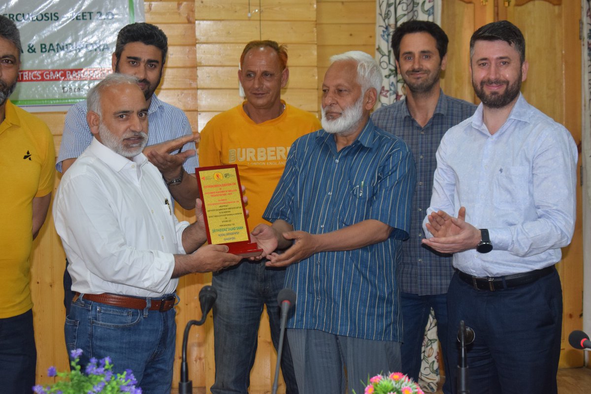 DTCBaramulla's tweet photo. CHRI in collaboration with National TB Elimination Programme - Baramulla/Bandipora organised One Day CME on Programmatic Management of TB Preventive Treatment.* https://t.co/RfYrwzzTSS