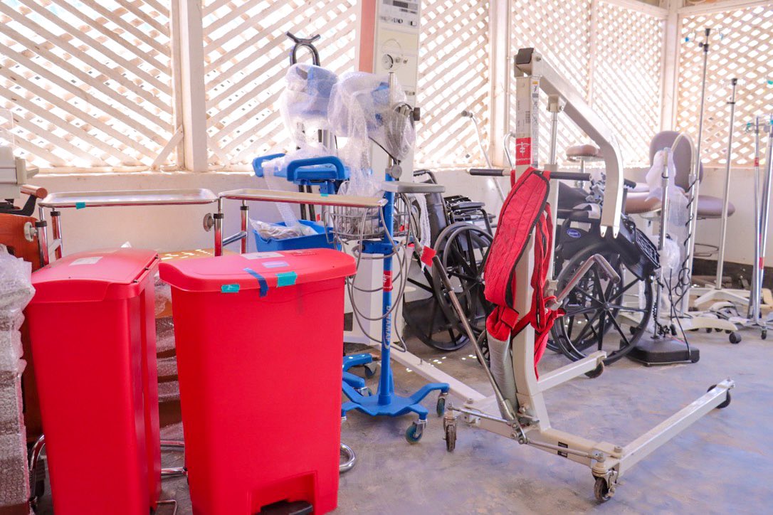 projectcure's tweet image. #ProjectCURE #Nashville shipped this #CargoContainer of lifesaving #medicalsupplies &amp;amp; equipment to Somalia! Going to serve the Kismayo General #Hospital with our partner Juba Valley Dev., these donations were received w/ great excitement: “This is huge for all of us!”