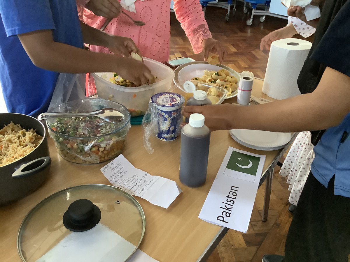 FishpondsCE's tweet image. What a wide variety of foods we had this afternoon for all our children and families to try #cultureweek
