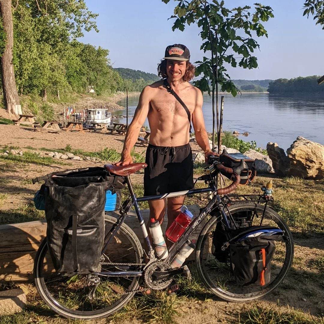 Our rider <a href="/suspencerjones/">Spencer</a> made it to the halfway point of the <a href="/advcyclingassoc/">Adventure Cycling</a> TransAmerica Trail in Pueblo, CO! 2,000 miles done, and 2,200 to go! Check out his website for live-tracking and ride updates:

slejones96.wordpress.com

#elbowzracing #TransAmericaTrail #TransAmTrail