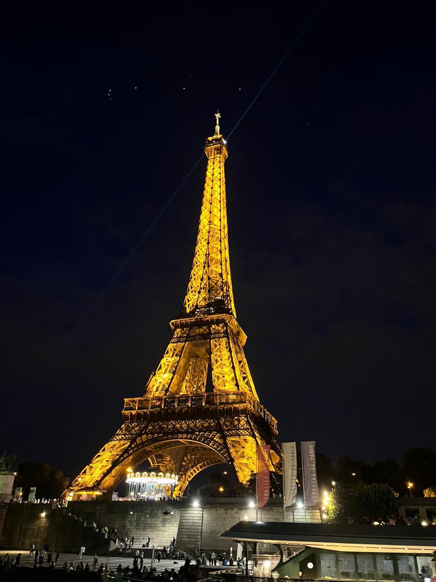 bundyfps's tweet image. Paris en la noche ❤️