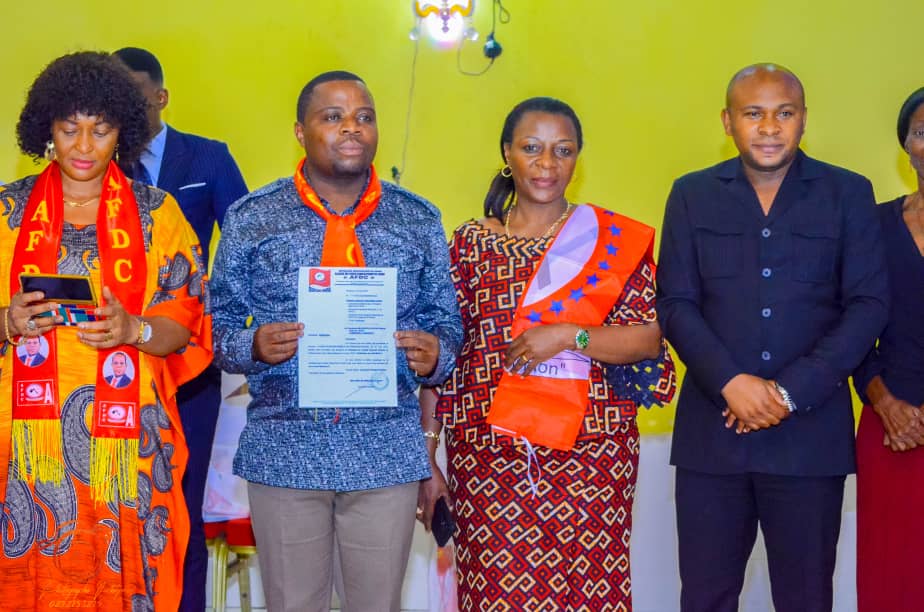 denise_kabongo's tweet photo. Félicitations au camarade MALIKIDOGO Bertin, président fédéral de Lukunga 2 #AFDC
#fdkl #lukunga #afdc https://t.co/KjUnfB0OB4