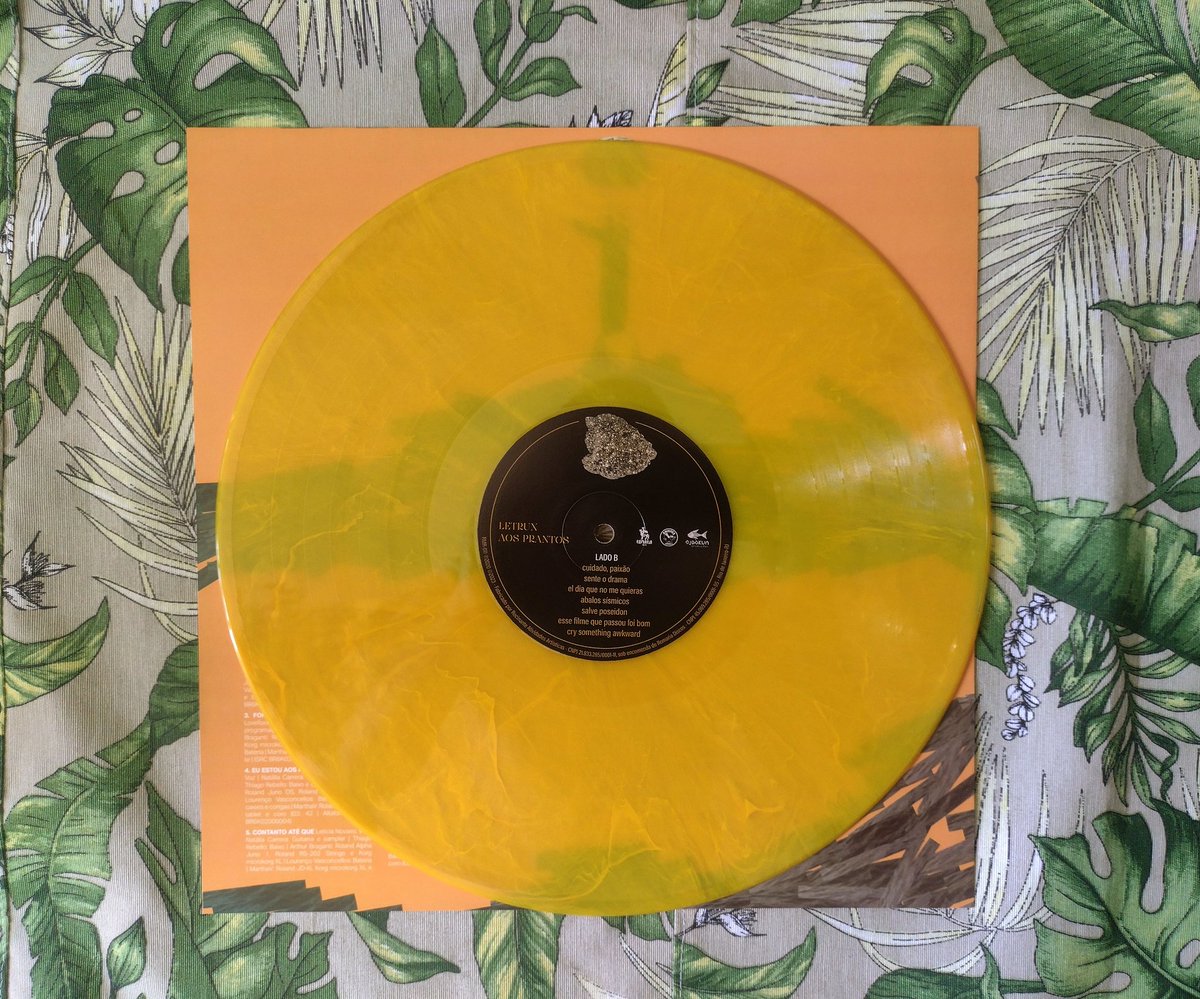 donniedarko73's tweet photo. letrux: aos prantos

#letrux #aosprantos #romariadiscos #vinil #vinyl #lp https://t.co/m9NDiw5CRP