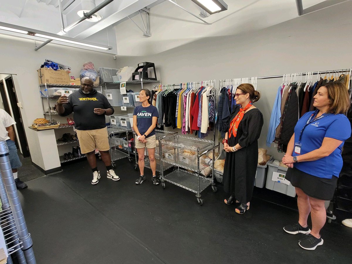 LtGovFlanagan's tweet photo. I’m proud to live in a state where organizations like Good in the ‘Hood and Sanctuary Covenant Church in North Minneapolis bring us together to provide resources for Minnesotans impacted by food insecurity.
 
Thank you to all the volunteers who show up to support Minnesotans. https://t.co/03I7fy2sZu
