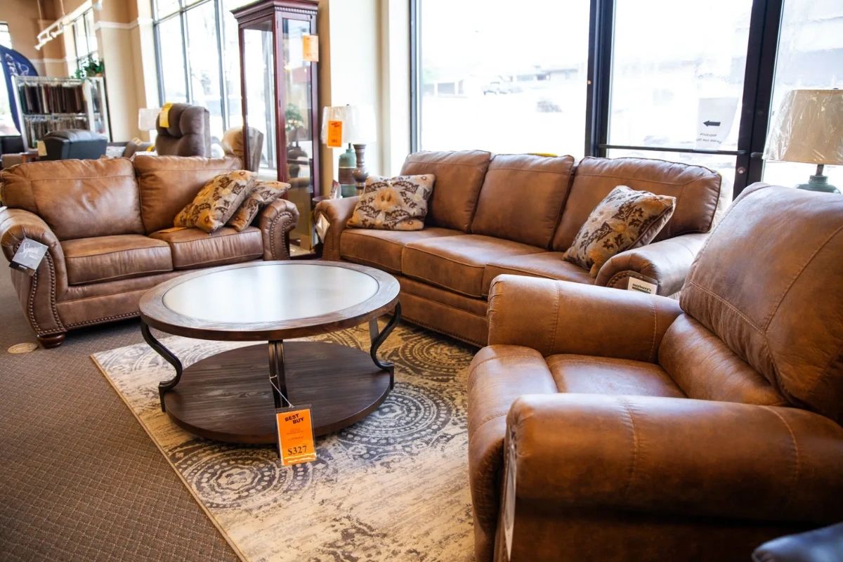Mayberry's Complete Home Furnishings tweet media