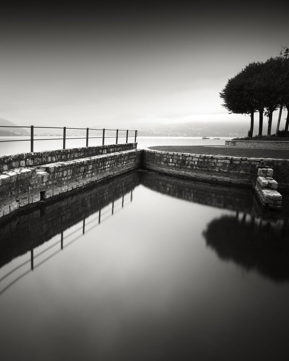 NEW! Piers Junction, Lake Maggiore, Italy. August 2014. Ref-11709: Get prints denisolivier.com/photography/pi…
#photography #blackandwhitephoto #blackandwhitephotography #collection #time #canon5d @canonusaimaging #rainy #longexposurephotography #blackandwhite #canon #waterscape #tree…