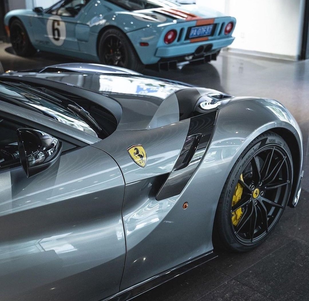 DailyFerrariTM's tweet photo. Ferrari F12 TDF 💨 https://t.co/0Wp9B5RyGg