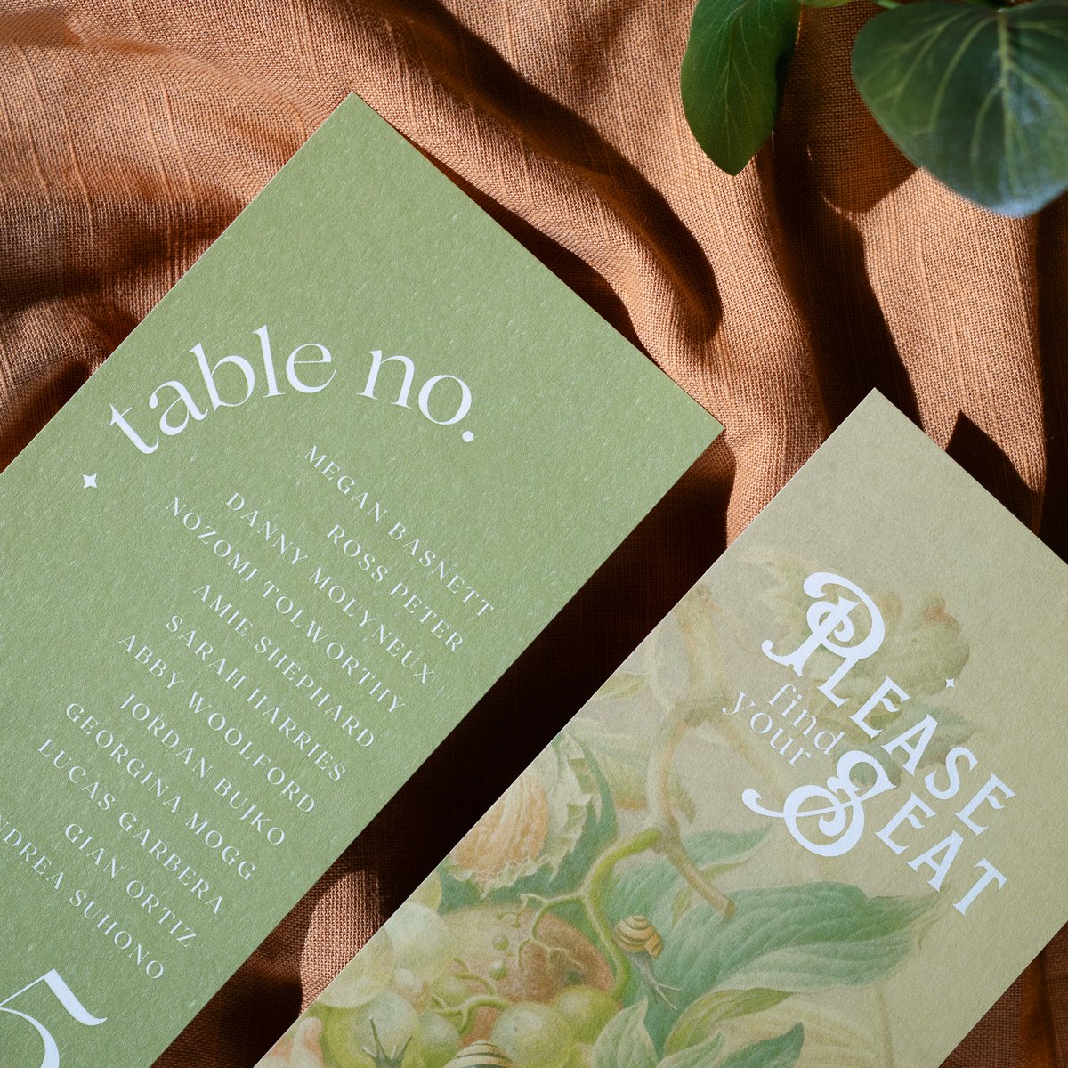 Our table names and numbers are designed to suit your needs, can be trimmed to any size and are available on all our FSC card stocks with foiling options available! 
We love these ones by <a href="/golightlyfinch/">Tamara</a> on our Perlino Cotton 😍 

Get yours here: print.work/product/table-…