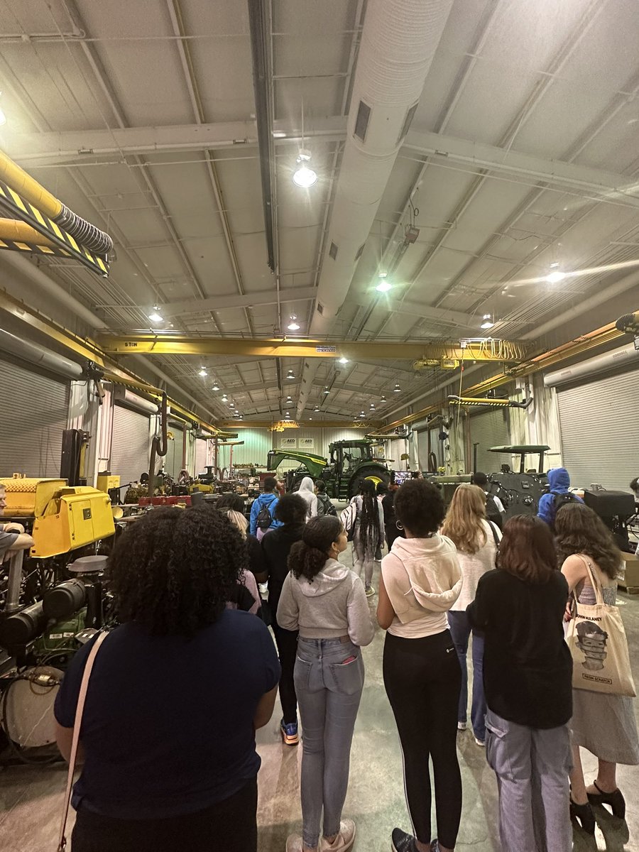 Boyd_FACS's tweet photo. CTE college connect day at Wake Tech was so much fun 🤩 It was awesome learning more about programs they have for career acceleration! #CTE #CareerOpportunities #CollegeConnect https://t.co/eMIqonXCF1