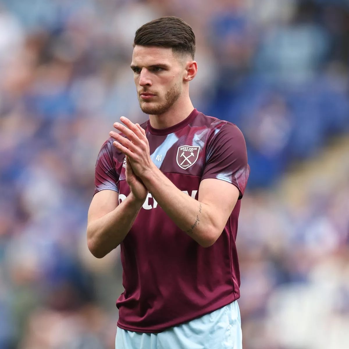 ManUnitedZone's tweet image. Manchester United are expected to make an offer soon for Declan Rice. [@ExWHUEmployee]