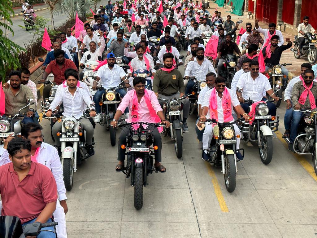 talasani_sai's tweet photo. Took out a massive 6000+ bikes rally earlier today from Sanathnagar Assembly Constituency to vicinity of the Dr. B.R. Ambedkar State Secretariat marking the grand conclusion of the 21-day decennial celebrations of the state formation. @KTRBRS @RaoKavitha @BRSHarish @SantoshKumarBRS @TelanganaCMO @BRSparty