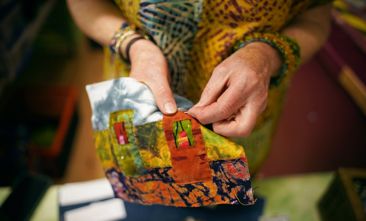 WovenInKirklees's tweet photo. The next #MissiontoMend takes place this Sun, 25 June, 12 - 4pm at Golcar Scout &amp; Community Centre.

Learn textile repair skills, learn from experts, and understand more about the area's textile heritage.

Free &amp;  open to everyone:
https://t.co/y8OhNP6WRl #WOVEN23 #HeritageIsOpen https://t.co/vcXN2rGQQq
