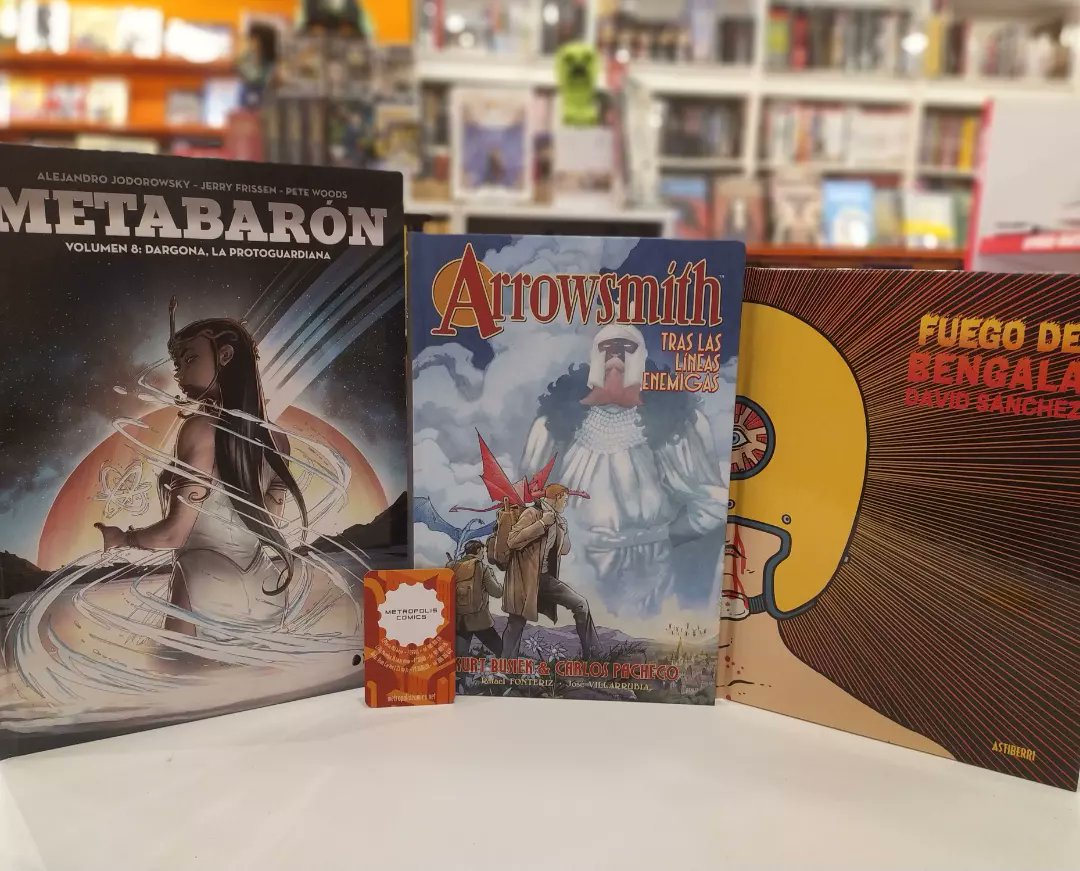 metropol_comics's tweet photo. Nos encantan las cosas que nos están entrando estos días, nuevo tomo de #Metabaron, segundo y último del #ArrowSmith de Carlos Pacheco, el singular #FuegodeBengala de David Sanchez, la historia de amor de #ElisayMarcela de Xulia Vicente Jiménez , aventuras clásicas de ⬇️⬇️ https://t.co/AO837E3zIQ