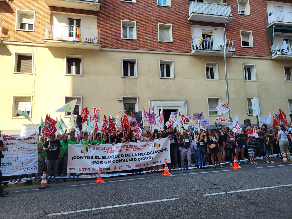 feuso_madrid's tweet photo. Contra el oqueo del Convenio de Escuelas Infantiles ! @AccionsindUSO @f_ense_uso Se nota y se siente! @USOMadrid https://t.co/TurLzo1xRR