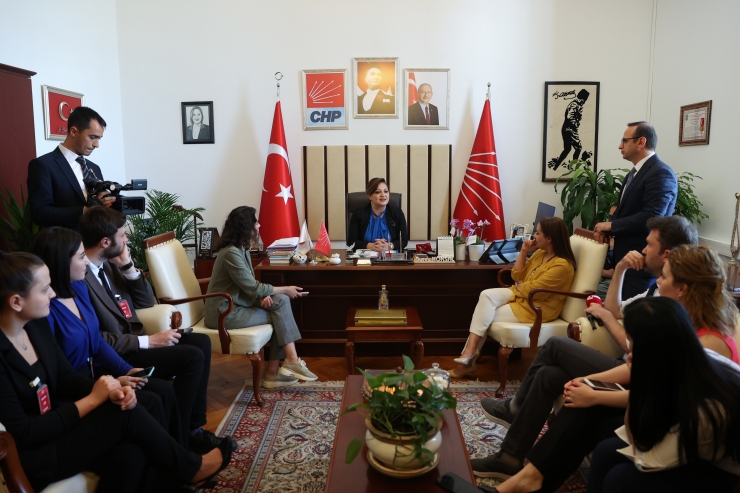 DikenComTr's tweet photo. CHP’li Köksal: Değişim olacaksa, Kılıçdaroğlu’nun önderliğinde olacak

https://t.co/J8brYtt1ua https://t.co/2lYor3Cl1g
