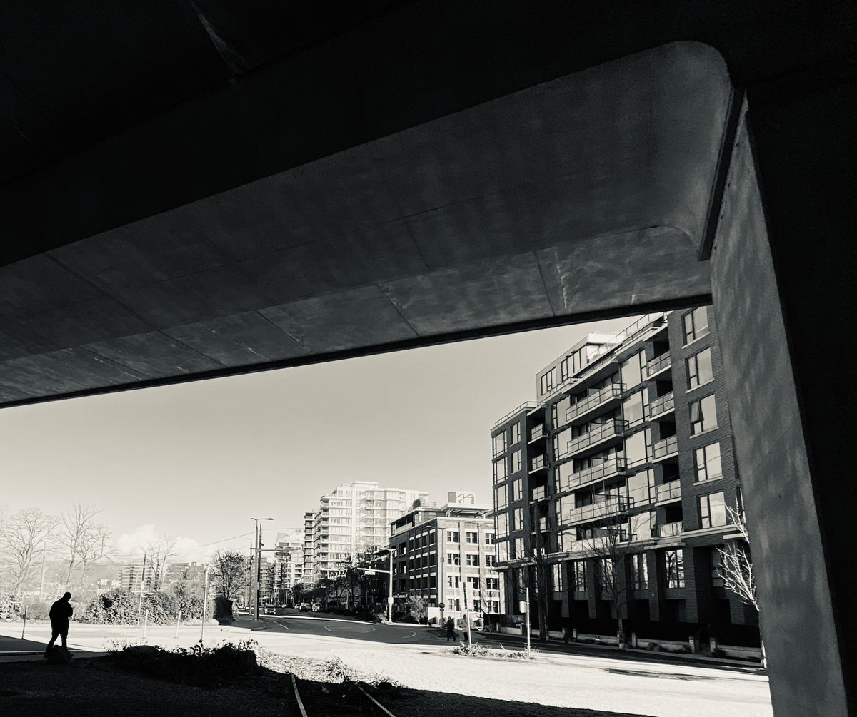 Georgia Viaduct, Vancouver...

#photography #streetphotography #iphonephotography #shotoniphone #monochrome #blackandwhite #city #citylife #urbanphotography #vancouver #van_spc #streetmoment #bnw_of_our_world