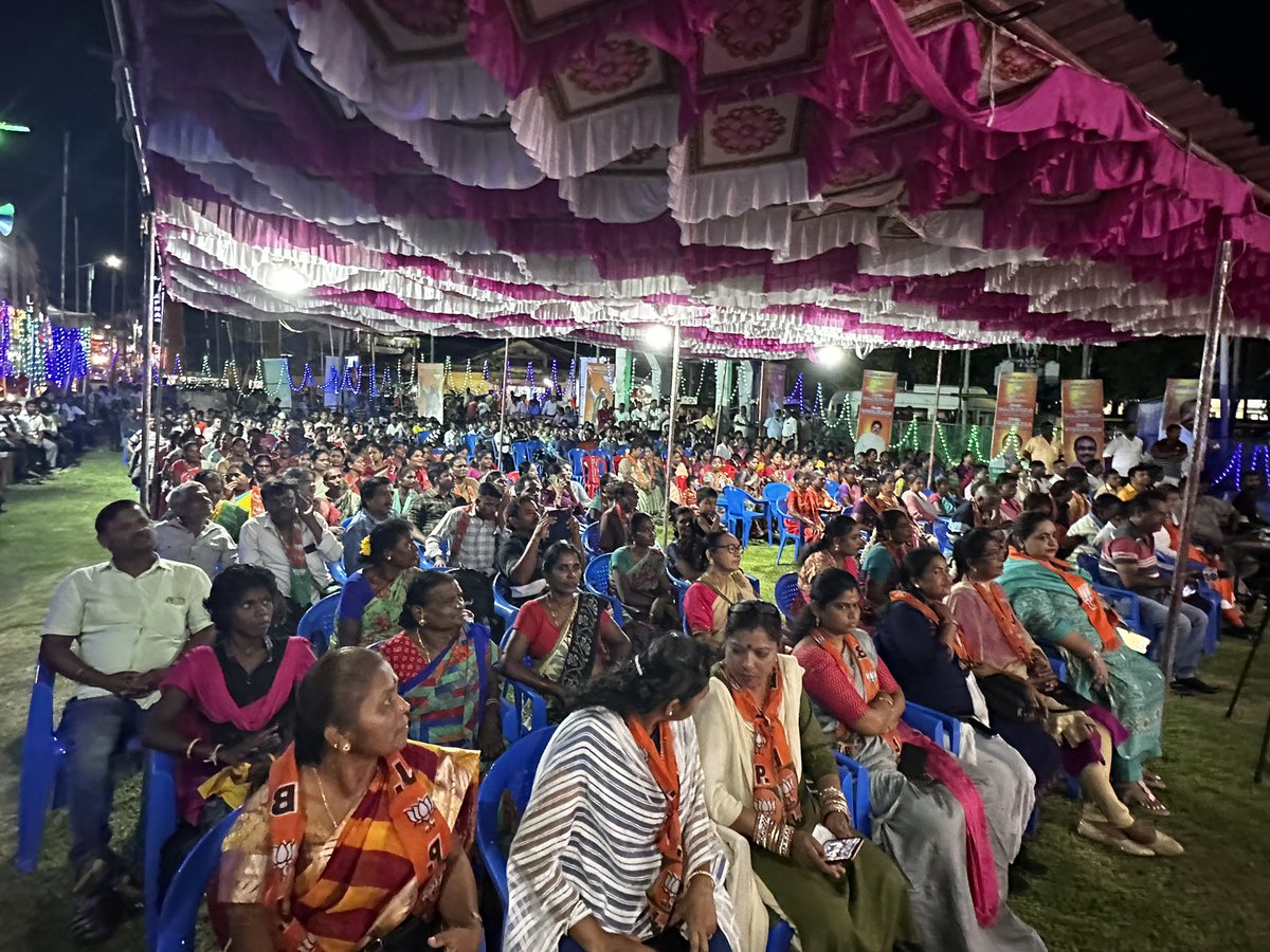 satyakumar_y's tweet photo. Addressed a public rally at Tiranga Park, Port Blair. 

In last 9 Years, Modi govt has done unbelievable work in Andaman &amp; Nicobar.

Modi govt’s proposed trans-shipment port worth 41,000 Cr will change the face of this UT. https://t.co/ZD1yWgT0z2