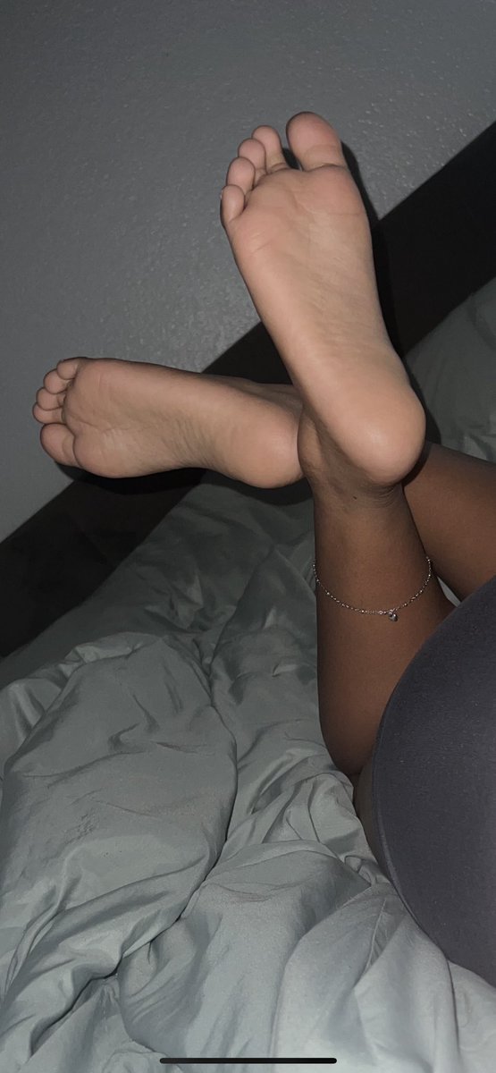 aleeefootie's tweet photo. Selling some feet content 🩷🦶🏻 any requests? Msg me lovelys 🫶🏻🫶🏻

Link to my feet finder profile: https://t.co/3M4xEMt7av

Selling custom content for $5 message me🦶🏻🩷

#feetcontent #sellingcontent #feetfinder #feetpic #footcontent #feet #fetish #feetpicsforsales https://t.co/E3s2MNCyTx