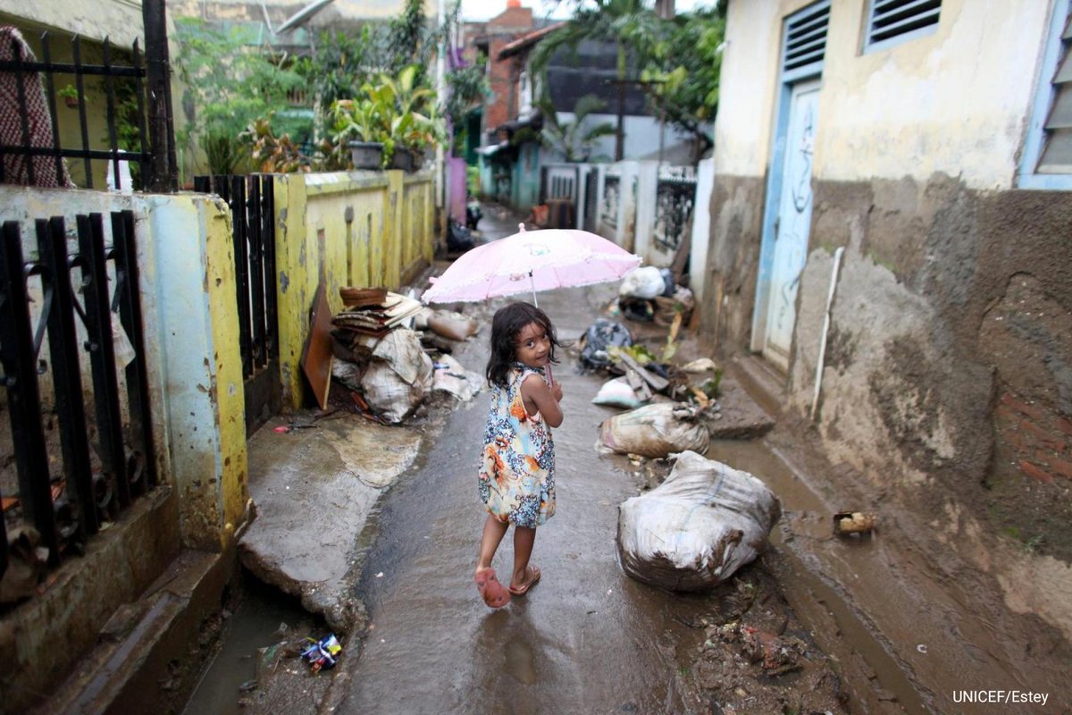 More than one billion children are at extremely high risk of the impacts of the climate crisis.

Yet, funding for the world’s climate hotspots neglect the needs of children.

Details from <a href="/UNICEF/">UNICEF</a>: unicef.org/press-releases…