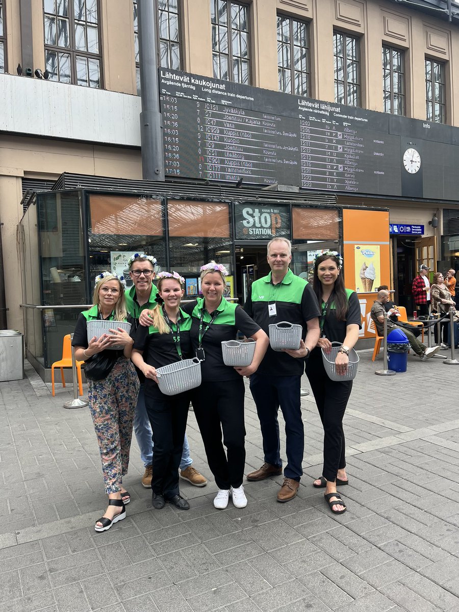 Leppoisaa Juhannusta &amp; mukavaa matkaa☀️💚!
#vrduuni #junakesä #yhteisellämatkalla