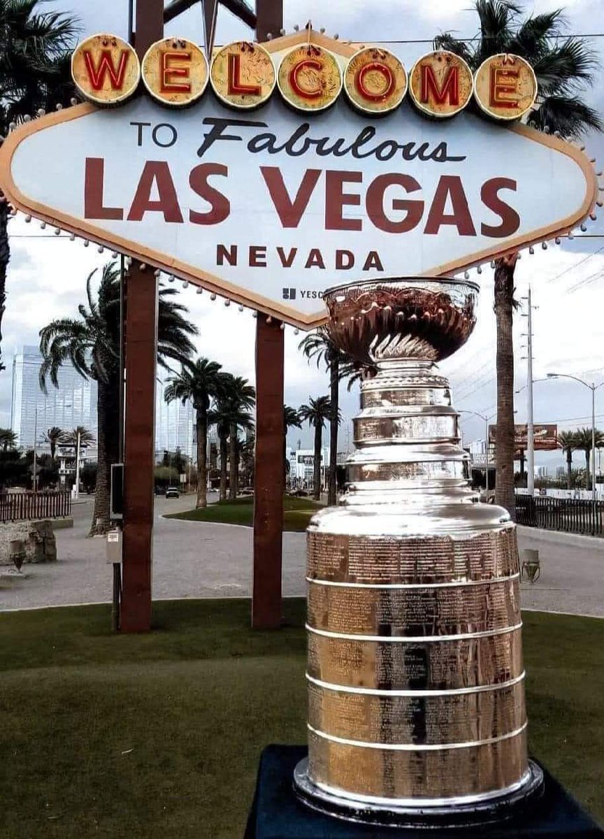 JoeBosse's tweet photo. Great season and The Cup is in Vegas this year.  
Back to Back!   
Let's do it!  
Hanging with family during the VGK Parade! https://t.co/4oK26TfqIN