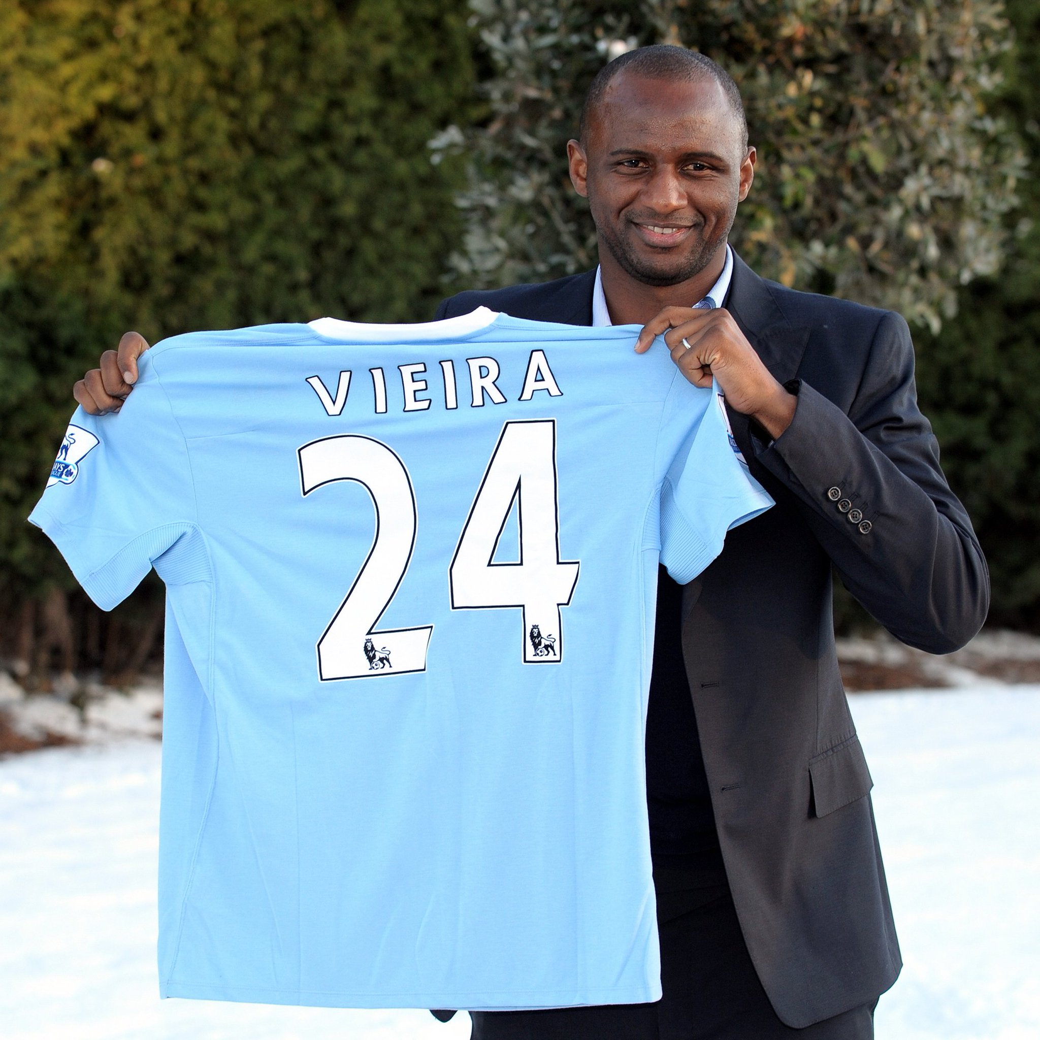 Happy 47th Birthday, Patrick Vieira! 