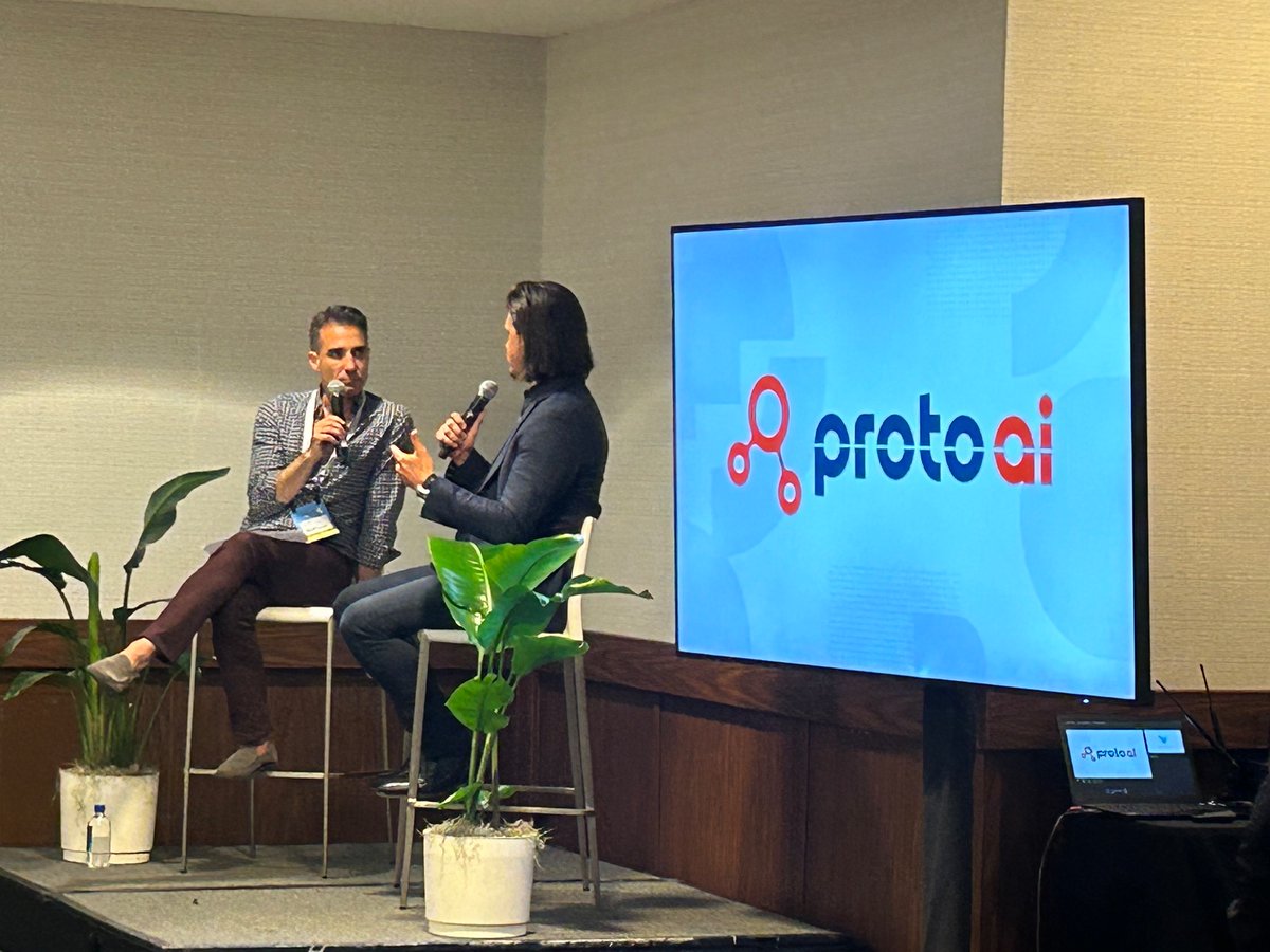 Thank you for letting me share the stage and a great interview @CommerceNext! We covered all things #personalization #aiforbusiness #ecommerce #protoai