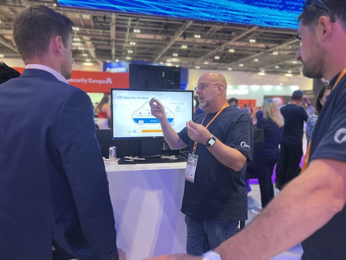 Akamai Technologies tweet media