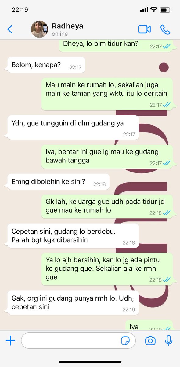 vlrielora_'s tweet photo. House In Another Dimension

—Kim Doyoung Treasure x oc lokal au
Written by @vlrielora_ https://t.co/W0uJZZFIQY