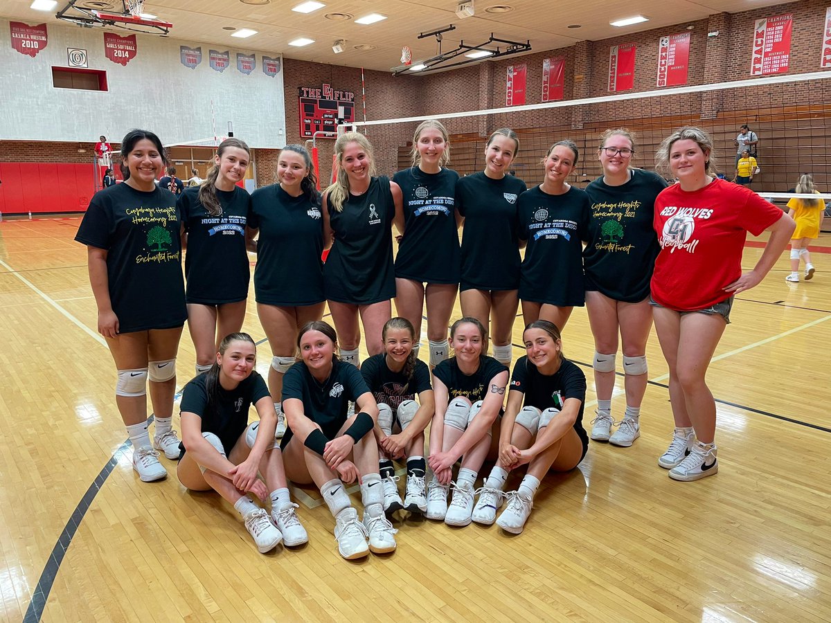 CuyHtsVball's tweet photo. Summer season is underway! Had a great day scrimmaging some other schools and seeing these girls grow together as a team. Is it August 1st yet? https://t.co/6KzmT3b7Fb