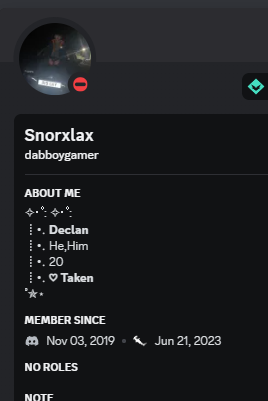 VandankeRBX's tweet photo. ATTENTION: I just had all my trains stolen by a user named "Snorxlax" or "dabboygamer" on discord. He is currently reselling them for around 30 pounds (around 40 USD) a piece as far as I know. Please do not purchase from this user, thank you. https://t.co/lPgyVGDEvB