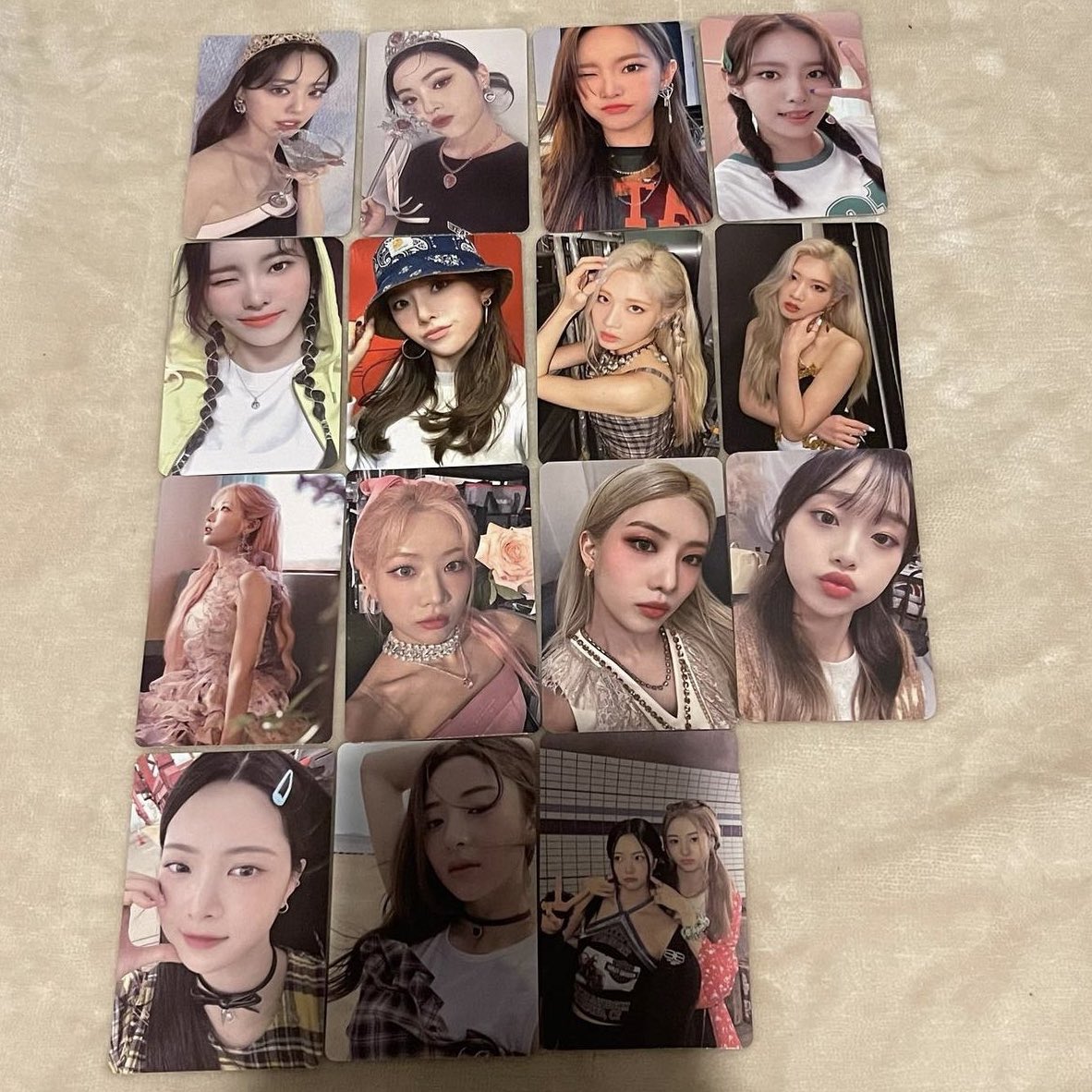 does anyone wanna buy any of these off me?? i have no place for them
anymore and want them to be rehomed, uk buyers with bank accounts would be preferred but can work things out :,) pls rt and help me rehome these pcs and reply for any prices as not enough to list individual!!<33