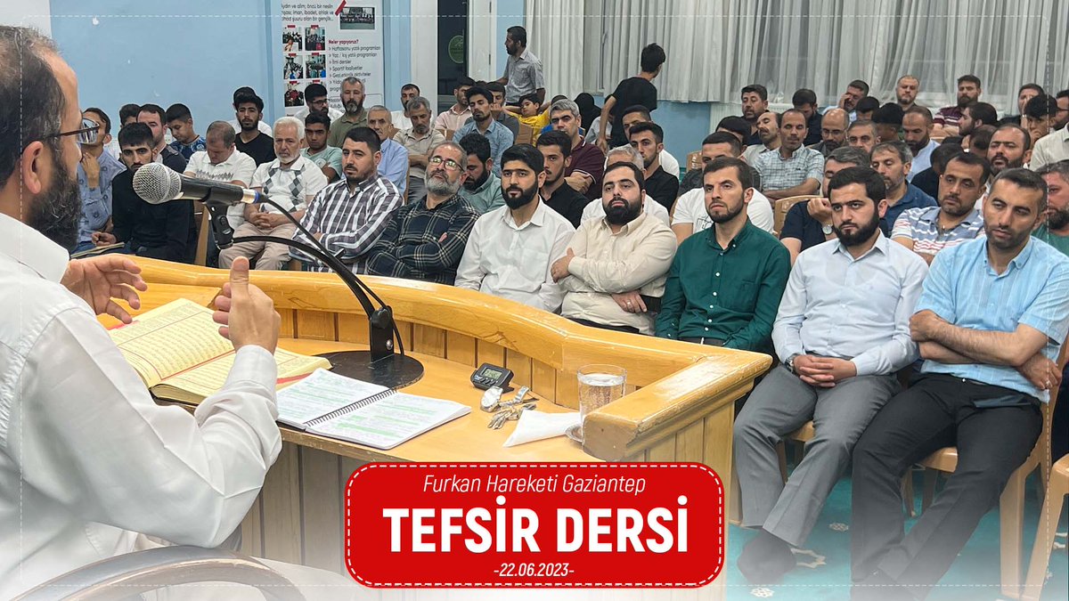Allah Teâlâ Hz. Mûsâ’ya İsrâiloğulları’nı Mısır’dan geceleyin gizlice çıkarmasını vahyetti. Mûsâ geceleyin kavmi ile birlikte yola çıktı. Durumu haber alan Firavun ve adamları İsrâiloğulları’nı takip edip imha etmeye karar verdiler. 

Firavun, İsrâiloğulları’nı rahatlıkla