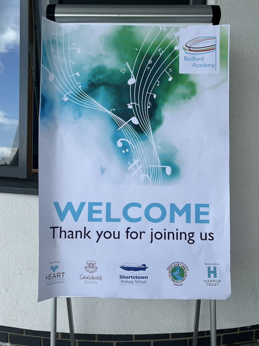 Such a privilege to watch the <a href="/heartacadtrust/">HEART Academies Trust</a> choir performing at today! The work from <a href="/CauldwellBed/">Cauldwell Primary</a> <a href="/shortstown_ps/">Shortstown Primary</a> @HeadShackleton1 and <a href="/Bedford_Academy/">Bedford Academy</a> was phenomenal and it was wonderful to see all schools perform together!