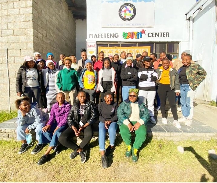 she_hive's tweet photo. Thank you #MafetengYouthResourceCenter fo hosting AGYW capacity building on legal & social issues around #DecriminalizationofAbortioninLesotho
@Yplus_Global
@HerVoiceFund #unmutingamplifyingEchoesogAGYW
#shyclub
#HerVoiceFund
#YPlusAimingHigher
#mochabua
@GenderLinks
@VCSAFund https://t.co/3lpT6XKFFA