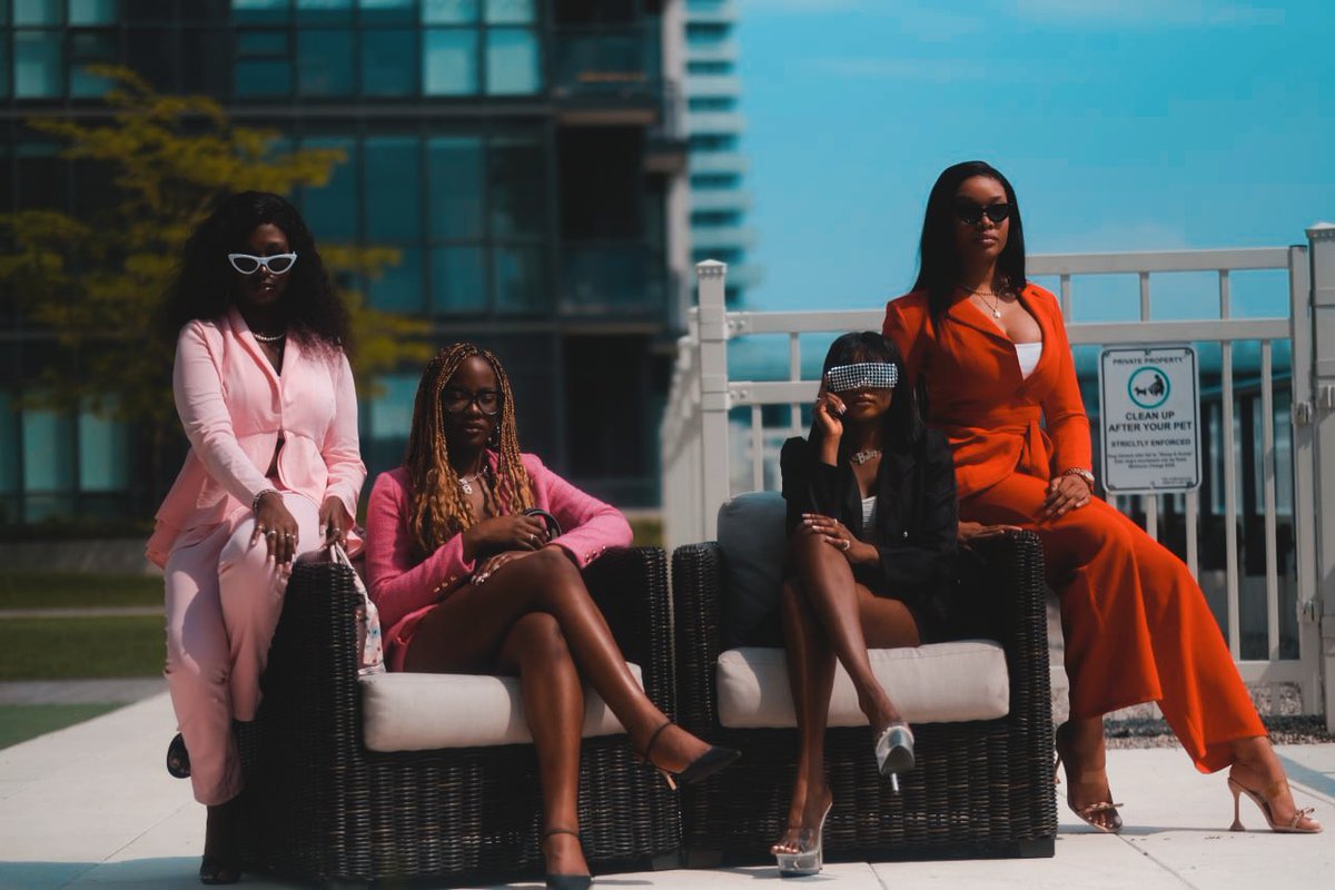 framesbycj's tweet photo. The Classy Ladies :@t_classyladies
Photos by FBC
..
📍Missisuaga,ON
June 2023
..
#models #theclassyladies #framesbycj #canadamodels #models #photography #fashionphotogrpahy https://t.co/MtsoQk4sTc