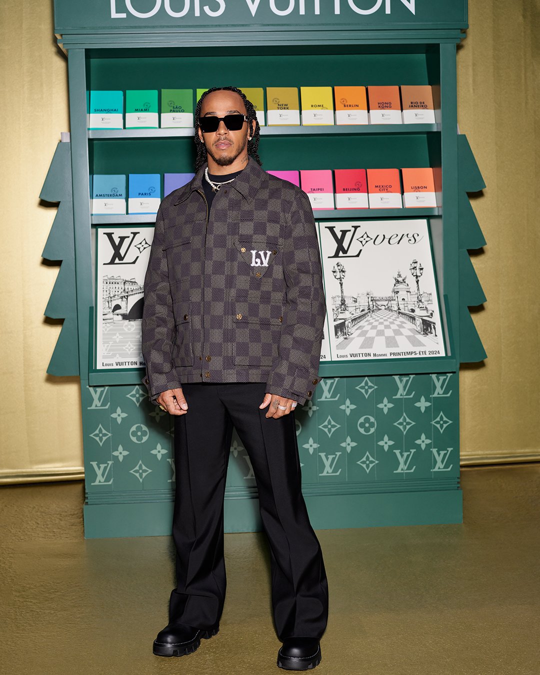 Louis Vuitton on X: Men's Spring-Summer 2024 Show. @LewisHamilton attended  @Pharrell's debut presentation on the iconic Pont Neuf Bridge in Paris.  Watch the full show at  #LVMenSS24 #LouisVuitton  #PharrellWilliams