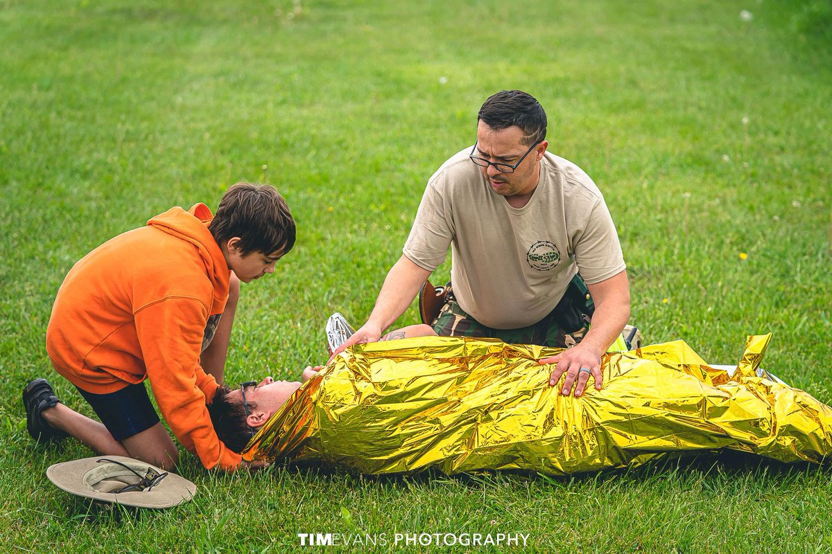 Survival Skills: Add Emergency Preparedness to your homeschool curriculum and routine.  #homeschool #homeschooling #survival #survivalskills #homesteading

oldschoolsurvivalbootcamp.com/f/survival-ski…