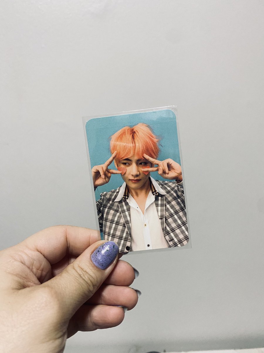 thisvworld's tweet image. Feedback positivo para a @thv_coll3ctor que organizou direitinho a CEG e ajudou a trazer o presente de aniversário da minha irmã ❤️