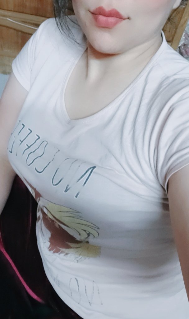 هيلو حبايبي شلونكم مشتاقتلكم هواي 
شخباركم 🐆