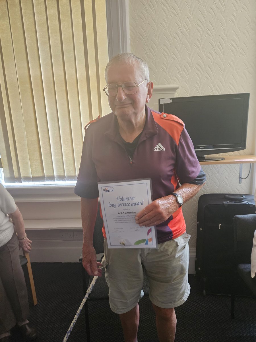 AgeUKBwD's tweet photo. Volunteers info session this afternoon with a talk about our Advice and Information service. A 20 year certificate too for  befriending volunteer Alan who has made thousands of calls over  the years #grateful #volunteering #makadifference https://t.co/sWhNcB0ixZ