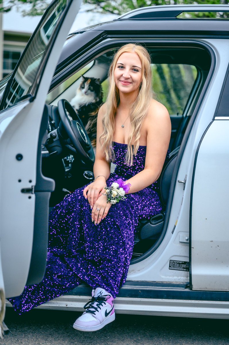 It’s Graduation Day … and the Final, Last Day of School Photo …. 

Oh my heart, where has the time gone!!
💜🎓💜

📸 Ritche Perez 

#Grad2023 #Graduates #HHM #Graduation #GraduationDay #LastDayofSchool #Prom #MomLife