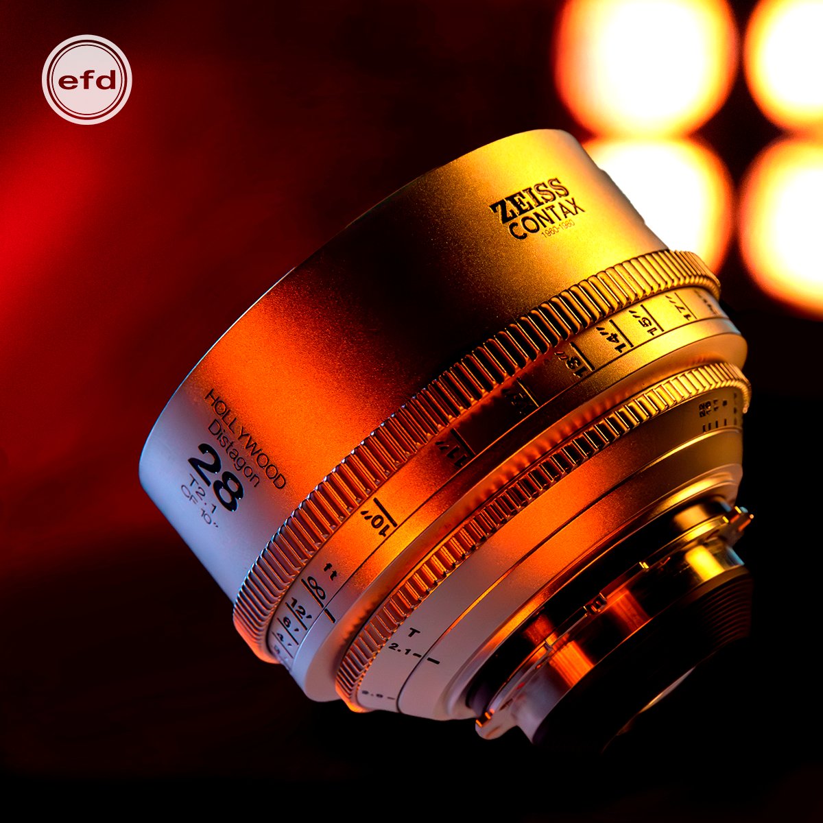 efdstudiosco's tweet photo. Llegaron a EFD los lentes vintage Zeiss Contax
Considerados hermanos de los queridos Zeiss Super Speed, otorgan una rendición neutra y fiel de los colores, con poca distorsión y casi indistinguible aberración cromática, con la suavidad en la resolución de las ópticas mas antiguas https://t.co/kWIzpUwao8
