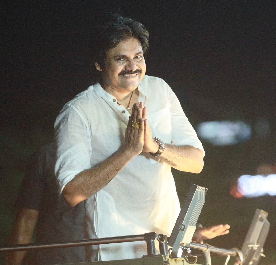 _jspnaveen's tweet photo. Join in this JSP space 👍

https://t.co/EPAn9cKOvc

 #HelloAP_ByeByeYCP https://t.co/0JQanVueKB