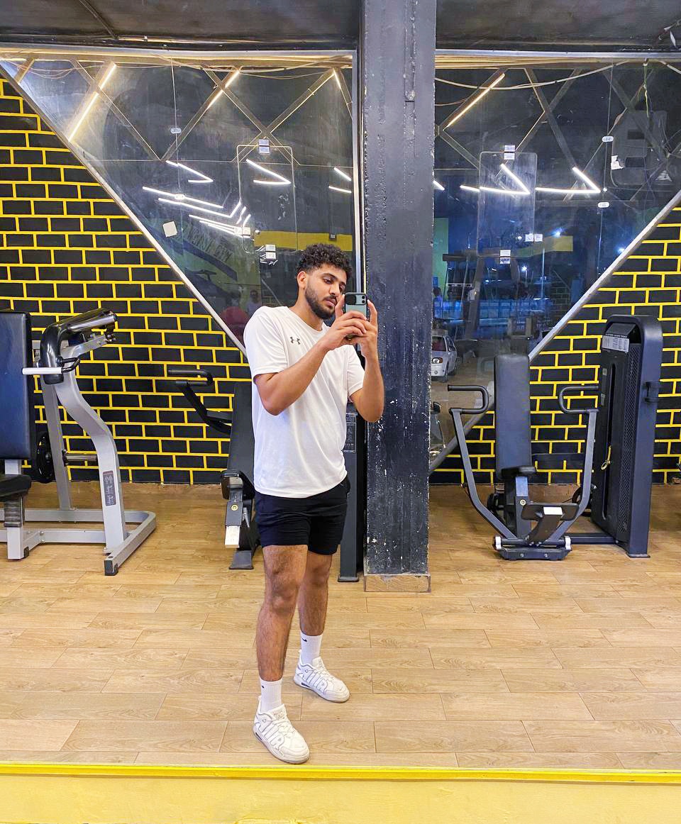 hussein_074's tweet photo. مادام القادم بيد الله فنحن بخير دائمأ💪🖤✨ https://t.co/2fBhgmMbQY