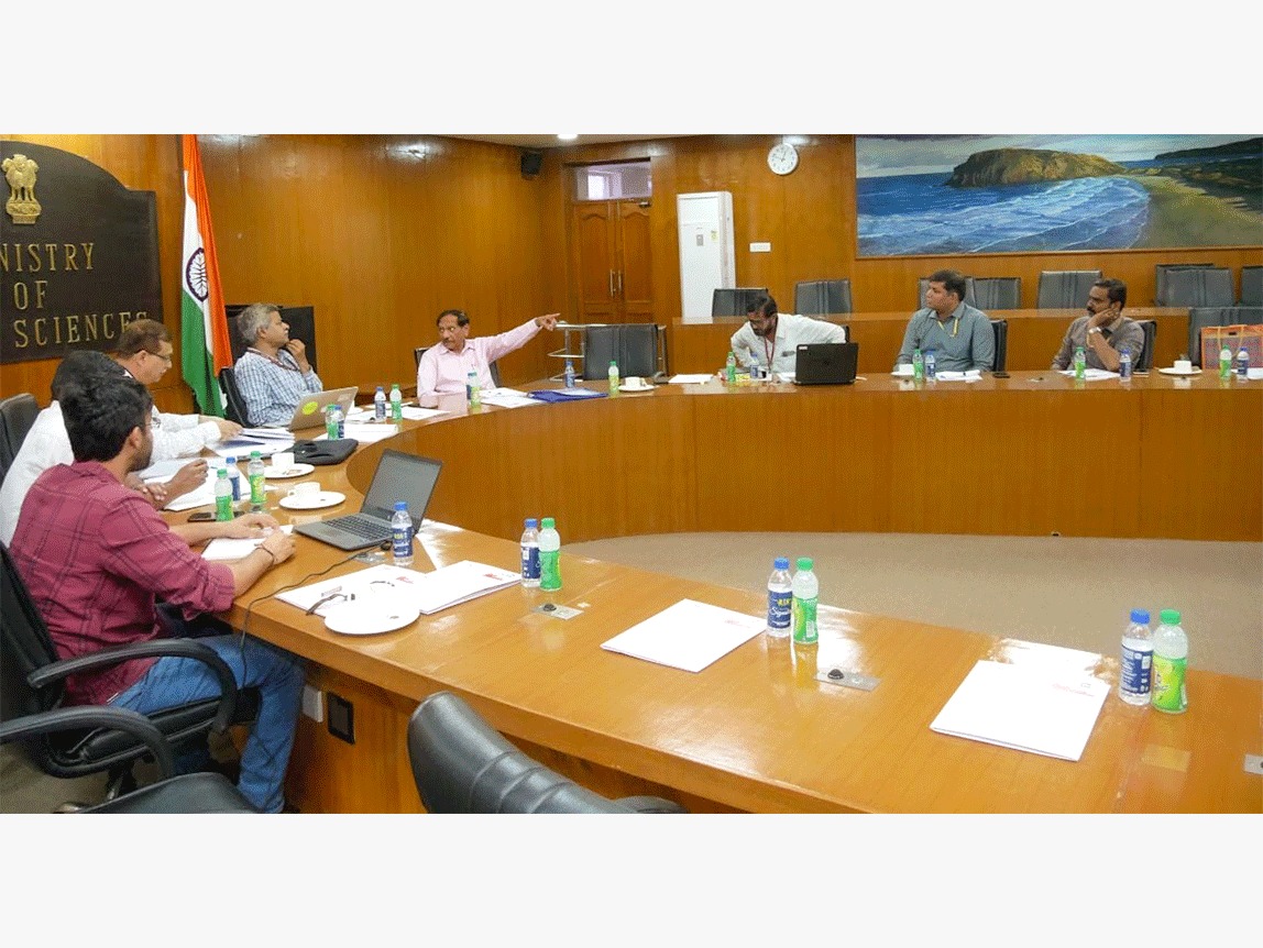 moesgoi's tweet photo. A two-days meet of the Borehole Geophysics Research Laboratory #BGRL Project commenced at #MoES HQ in New Delhi today.
The first day of the meeting chaired by Sc G, #MoES, Dr N Khare with Project Director, Dr. Sukanta Roy, BGRL; and scientists & staff from MoES and BGRL, https://t.co/PyL4qA1046