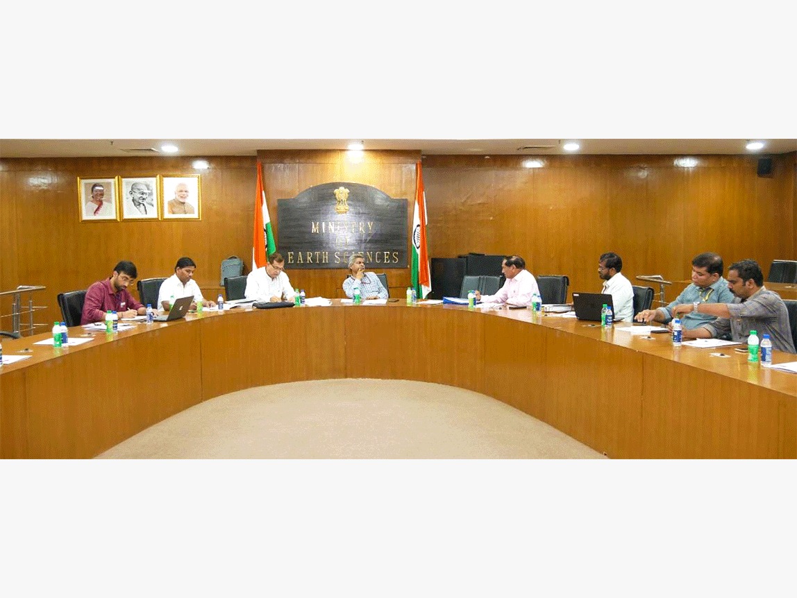 moesgoi's tweet photo. A two-days meet of the Borehole Geophysics Research Laboratory #BGRL Project commenced at #MoES HQ in New Delhi today.
The first day of the meeting chaired by Sc G, #MoES, Dr N Khare with Project Director, Dr. Sukanta Roy, BGRL; and scientists & staff from MoES and BGRL, https://t.co/PyL4qA1046