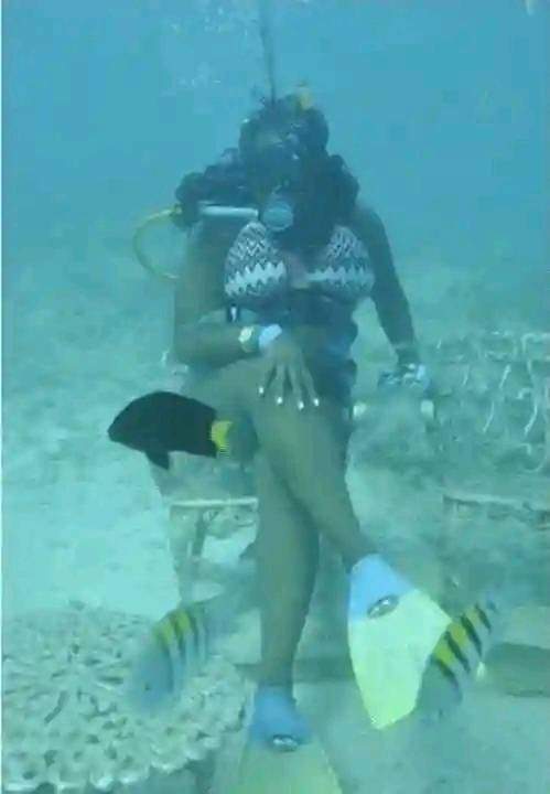 Women when they hear there are billionaires at the bottom of the sea