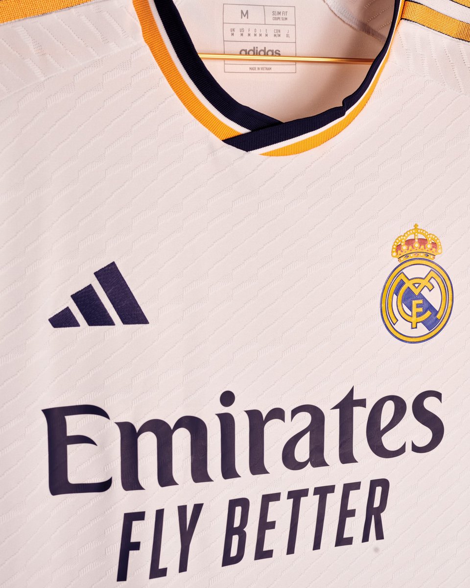 EditionMerengue's tweet image. 📣 CONCOURS !

À l’occasion de nos 900.000 abonnés, avec les frerots de @adidasFR, on vous fait gagner le nouveau maillot du Real Madrid ⚪️🟠

Pour participer, RT + Follow @FranceRMCF 

Tirage au sort le 10 juillet 2023 🤝🤍