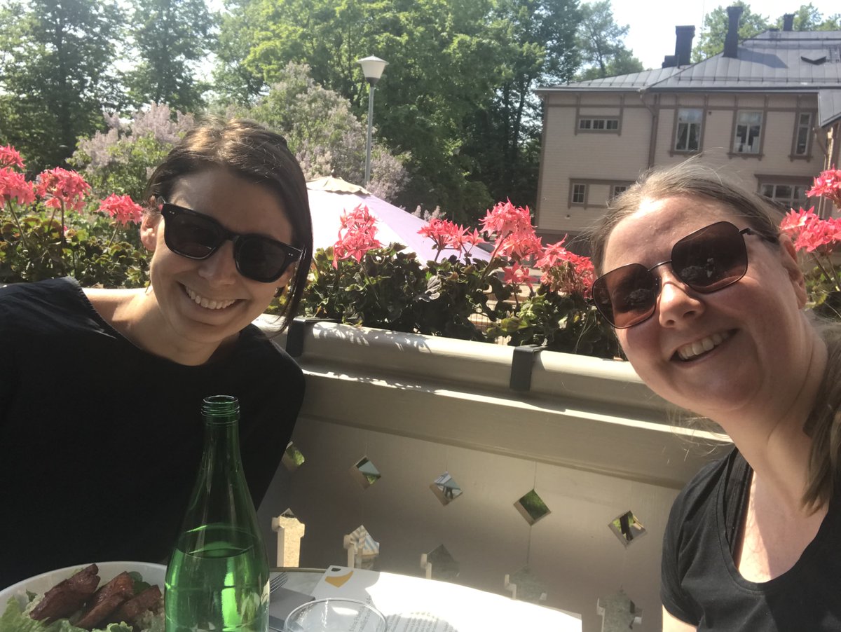 Puistokatu4's tweet photo. #Tutkijalounas yhdisti @yministerio'n viestintäpäällikkö @rlamminmaki'n ja Puistokadulla työskentelevän väikkäritutkija @Salla_Mikkonen'n!

Keskustelussa Suomen metsälobbaus EU:ssa, valmistelun ja lobbauksen avoimuus sekä laajemmin metsien rooli luonto- ja ilmastopolitiikassa. https://t.co/UfYHatyxfe